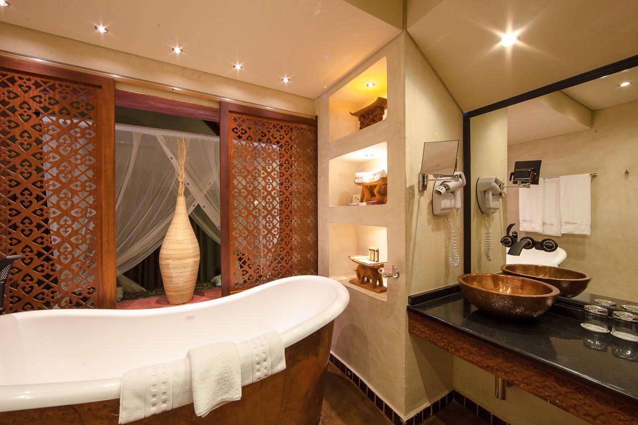 The Royal Senchi Hotel And Resort Akosombo Экстерьер фото