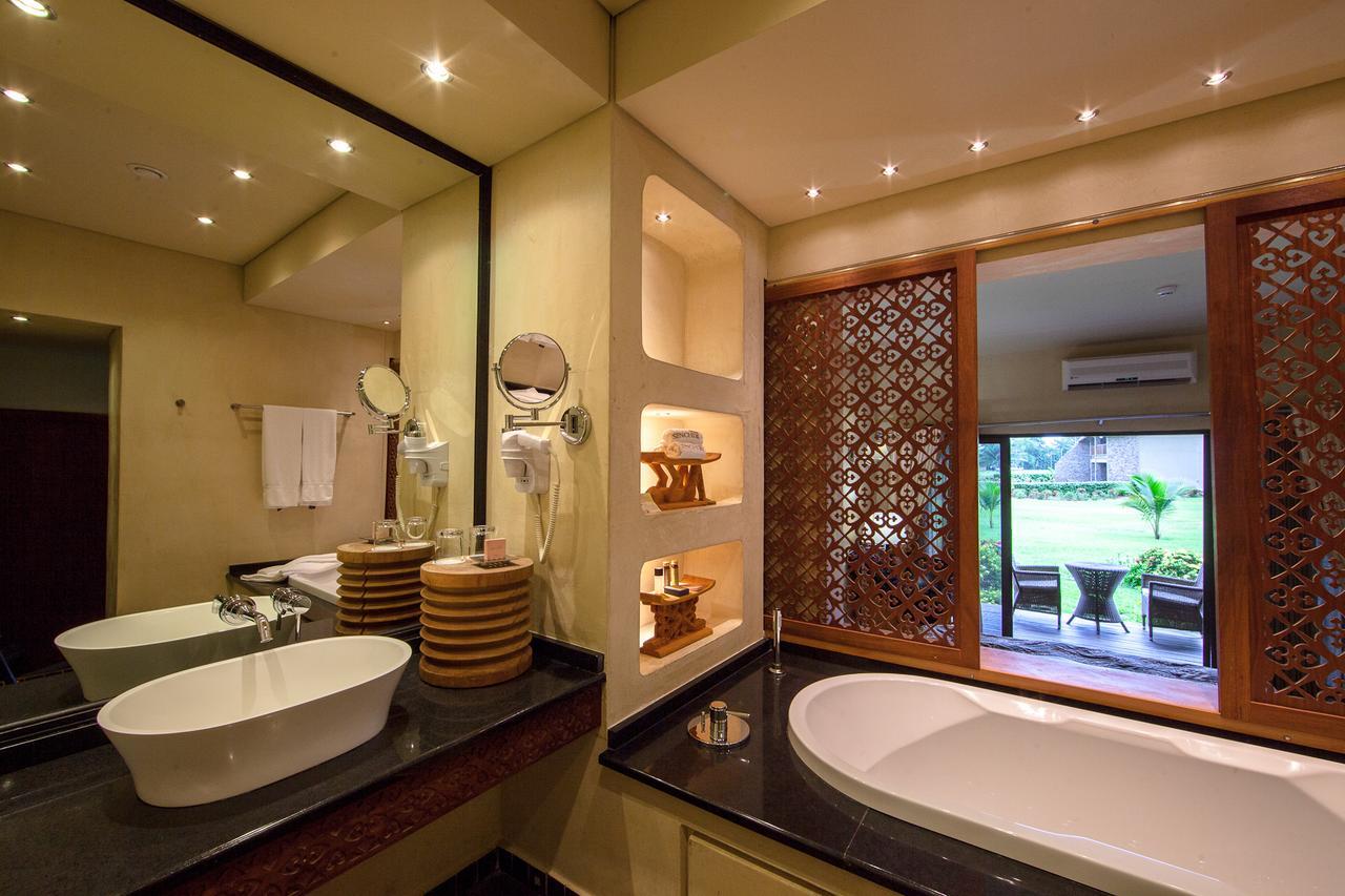 The Royal Senchi Hotel And Resort Akosombo Экстерьер фото